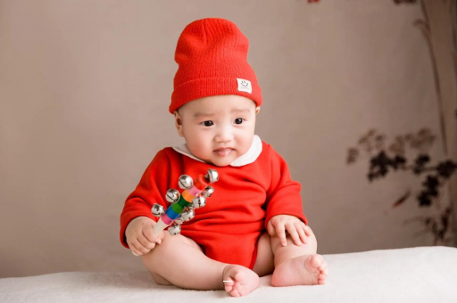 寿光宝宝几个月戴银手镯好 寿光宝宝几个月戴银手镯好